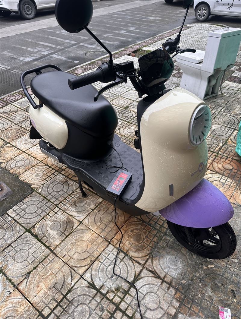 出售：电动车